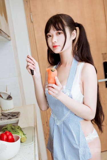 免费女性裸身照无遮挡网站